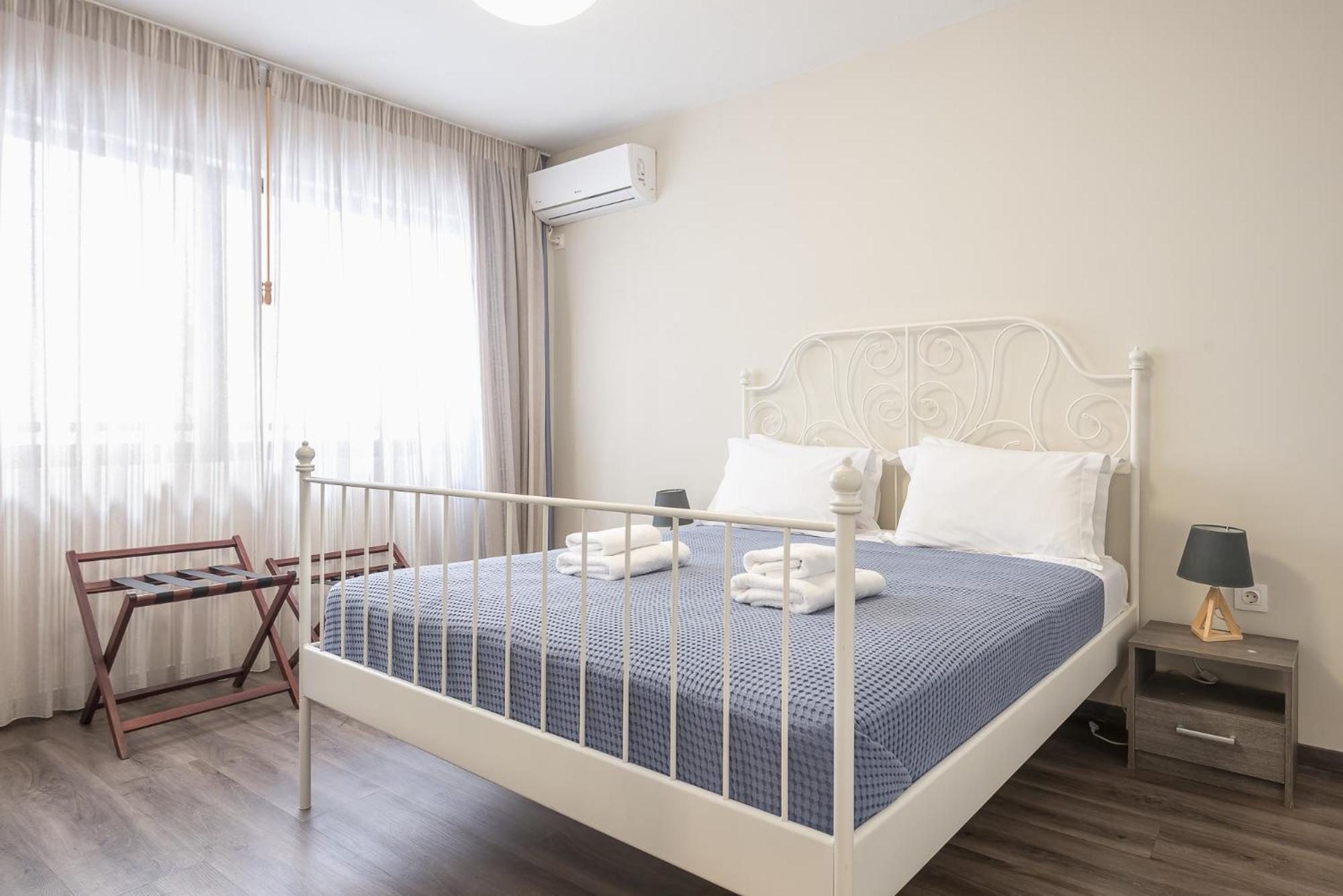 Apartment Steps From Historic Center Plaka 아테네 외부 사진