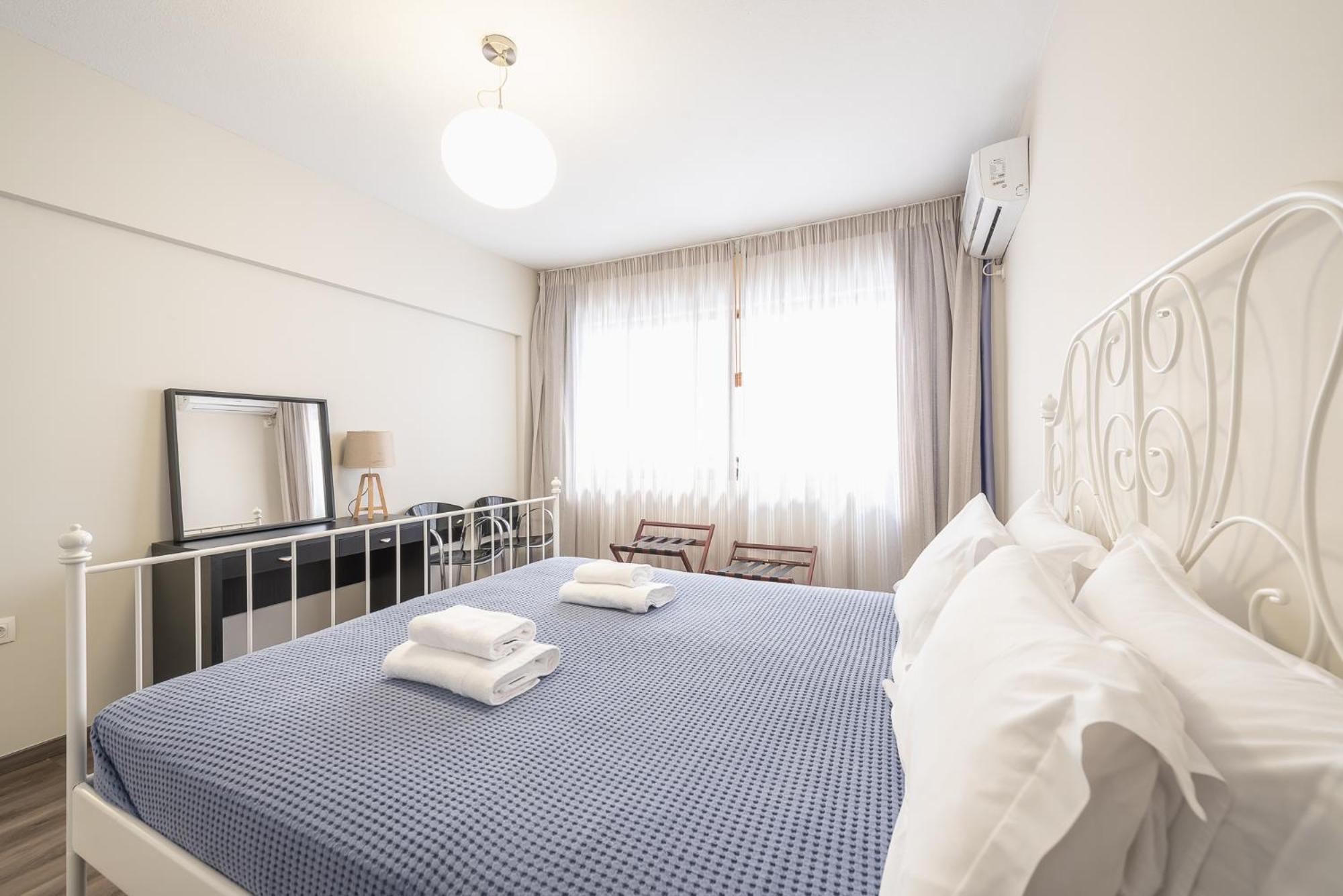 Apartment Steps From Historic Center Plaka 아테네 외부 사진