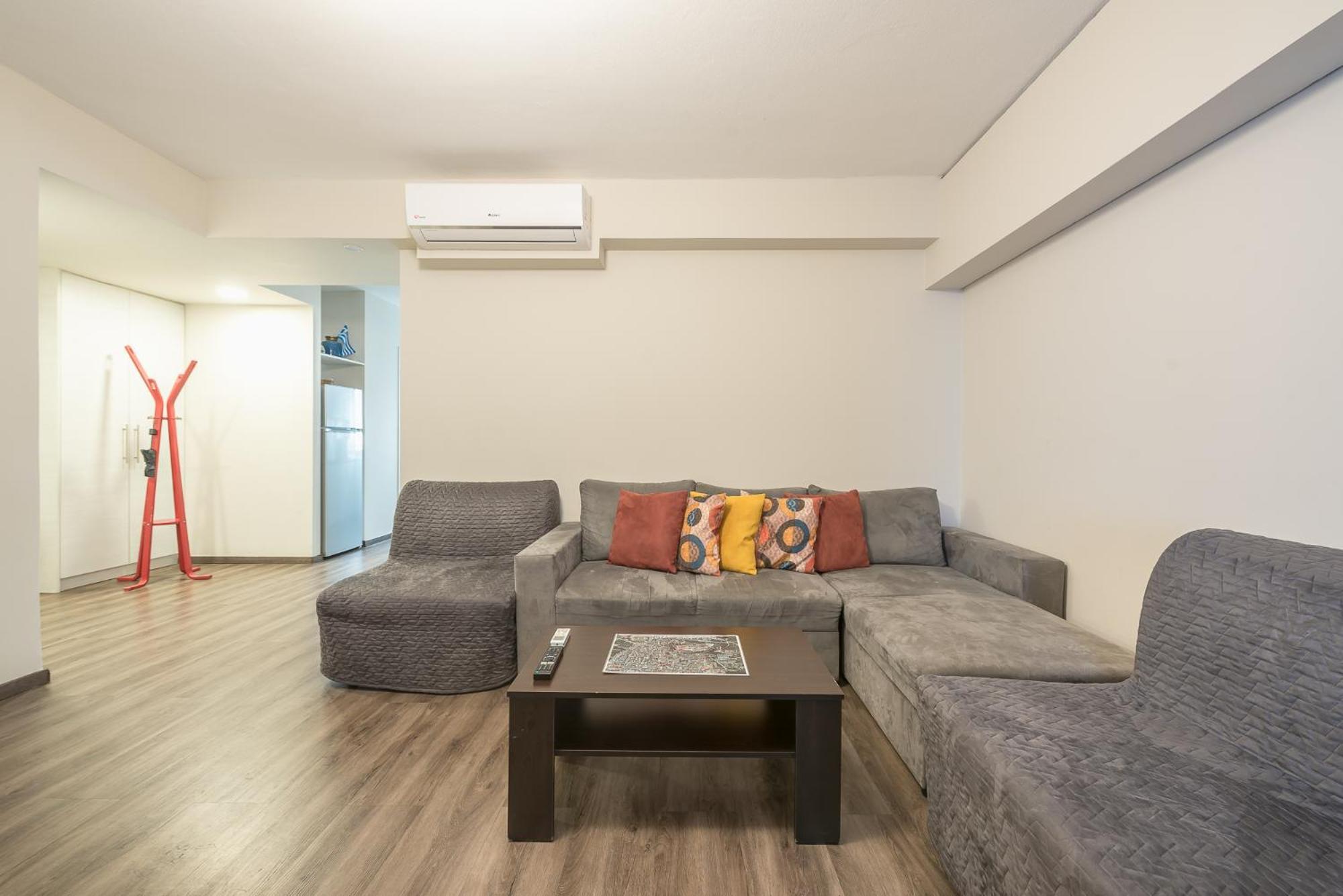 Apartment Steps From Historic Center Plaka 아테네 외부 사진